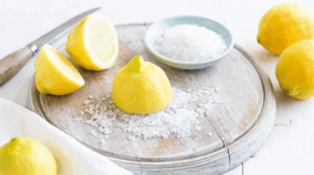 meo-lam-trang-bac-999-tai-nha-5-cach-danh-bac-sang-bong-nhu-moi