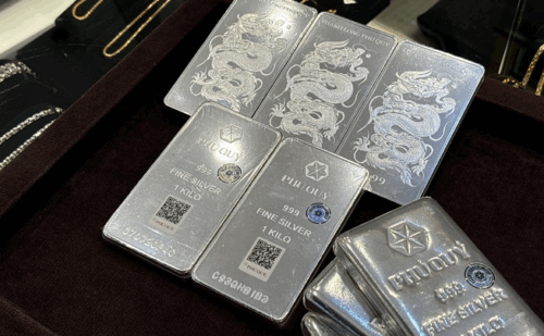 du-bao-gia-bac-xag-usd-co-the-but-pha-tren-4750-usd-khi-nhu-cau-tru-an-an-toan-tang-manh